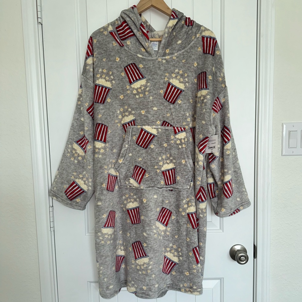 Sleep Chic Gray Fleece Popcorn Robe